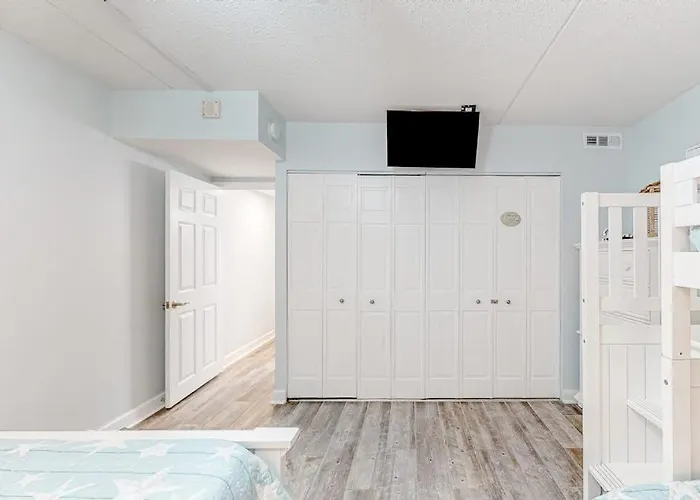 Golden Sands 402